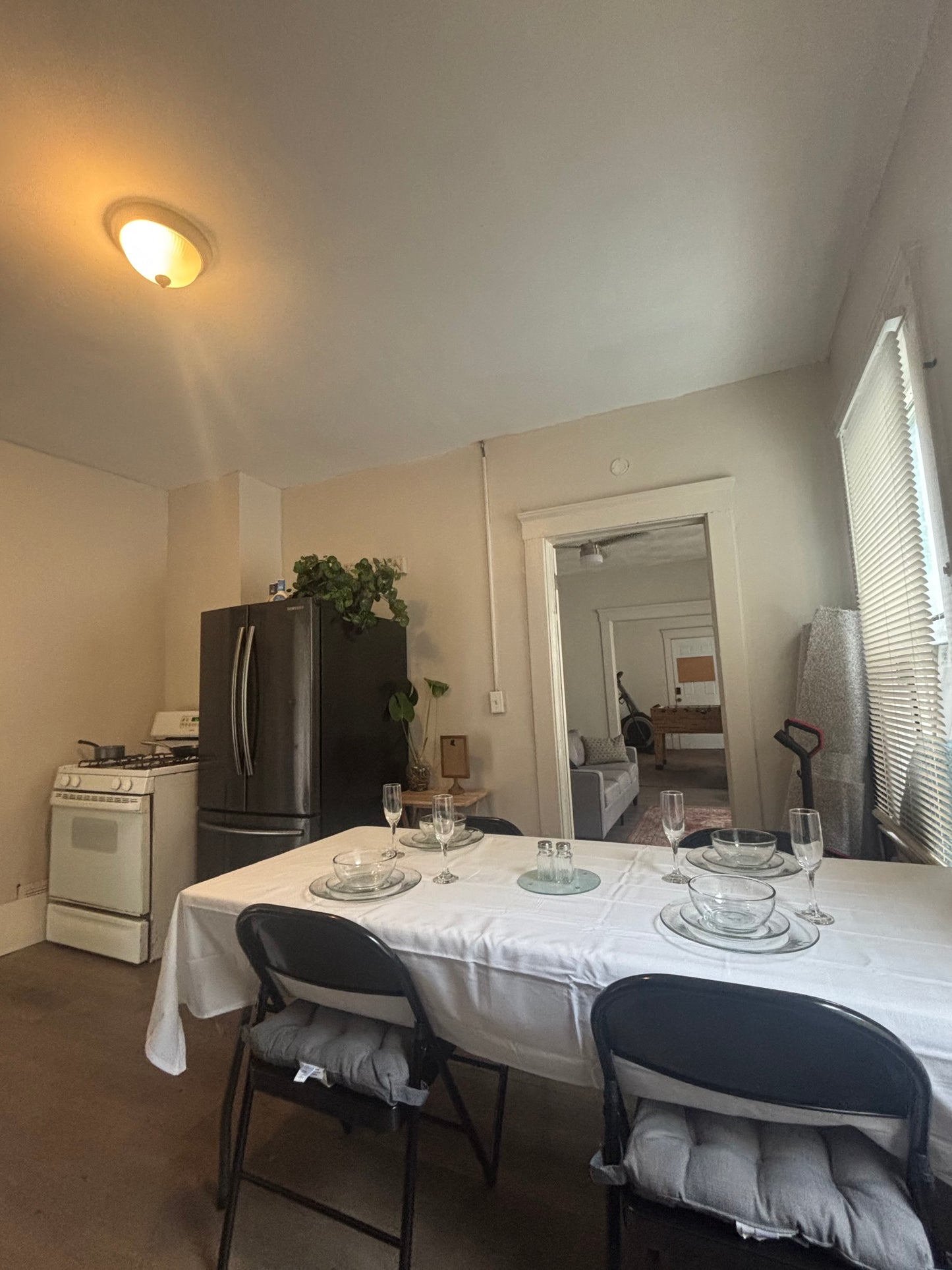 Charming Room In Cleveland Near Lake Erie & Downtown