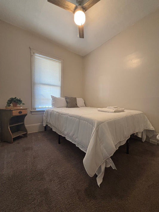 Charming Room In Cleveland Near Lake Erie & Downtown